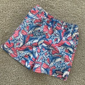 Boys Vinyard vines swim trunks size Large 16